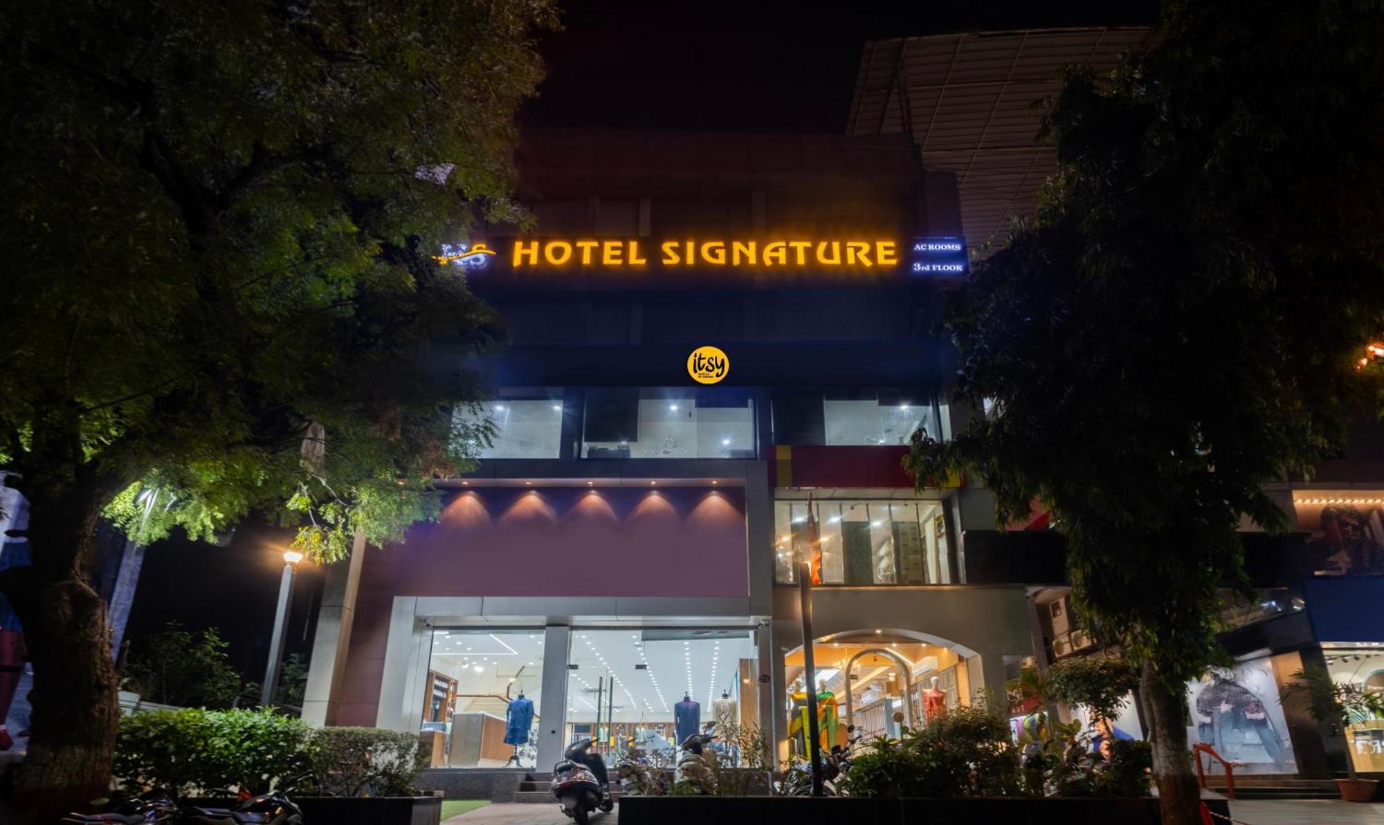 Itsy Hotels Signature, Nehru Nagar Ahmedabad Eksteriør billede