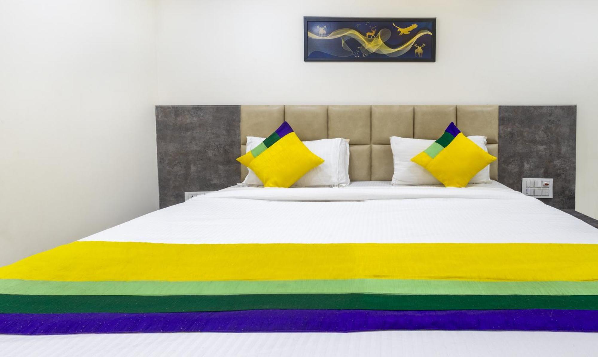 Itsy Hotels Signature, Nehru Nagar Ahmedabad Eksteriør billede