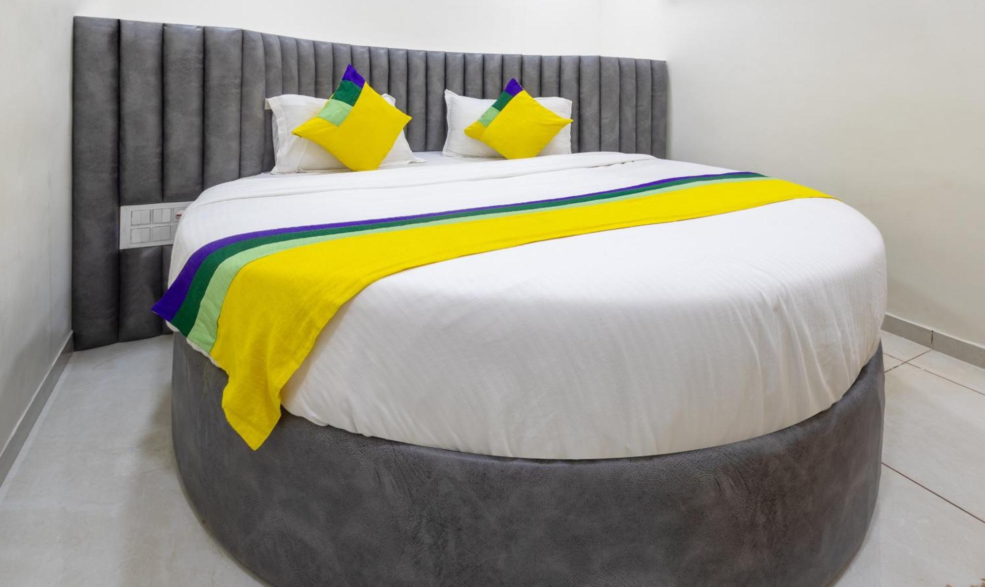 Itsy Hotels Signature, Nehru Nagar Ahmedabad Eksteriør billede