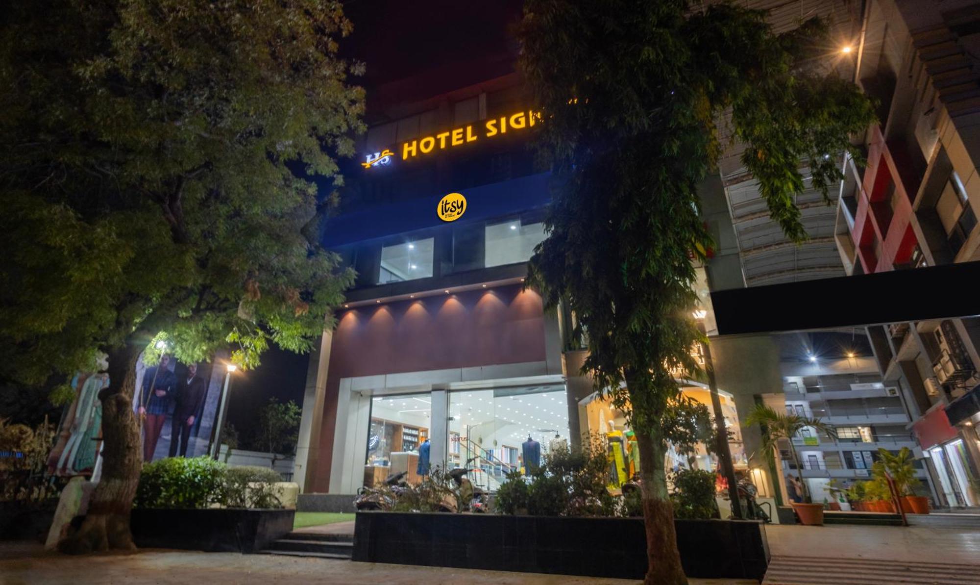 Itsy Hotels Signature, Nehru Nagar Ahmedabad Eksteriør billede