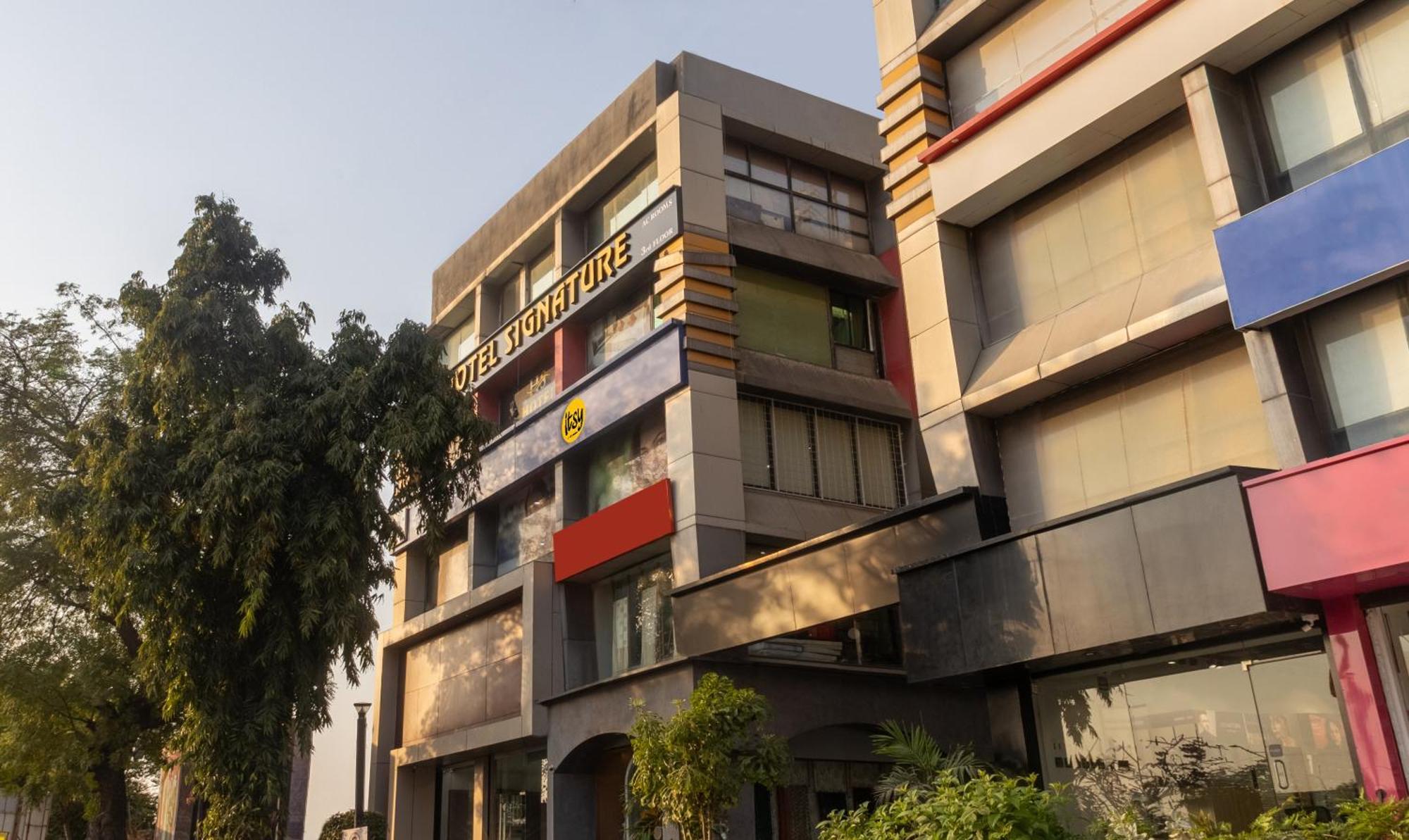Itsy Hotels Signature, Nehru Nagar Ahmedabad Eksteriør billede